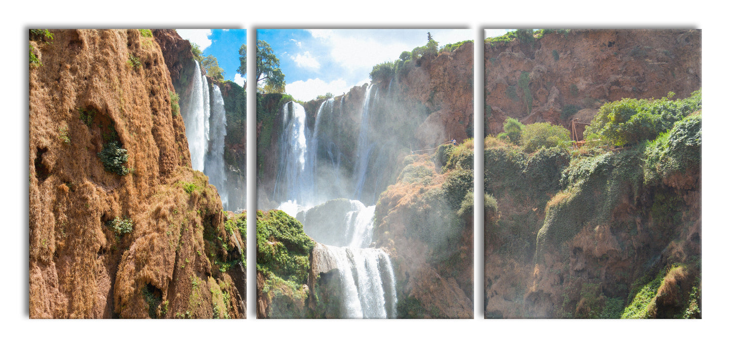 Spektakulärer Wasserfall, XXL Leinwandbild als 3 Teiler