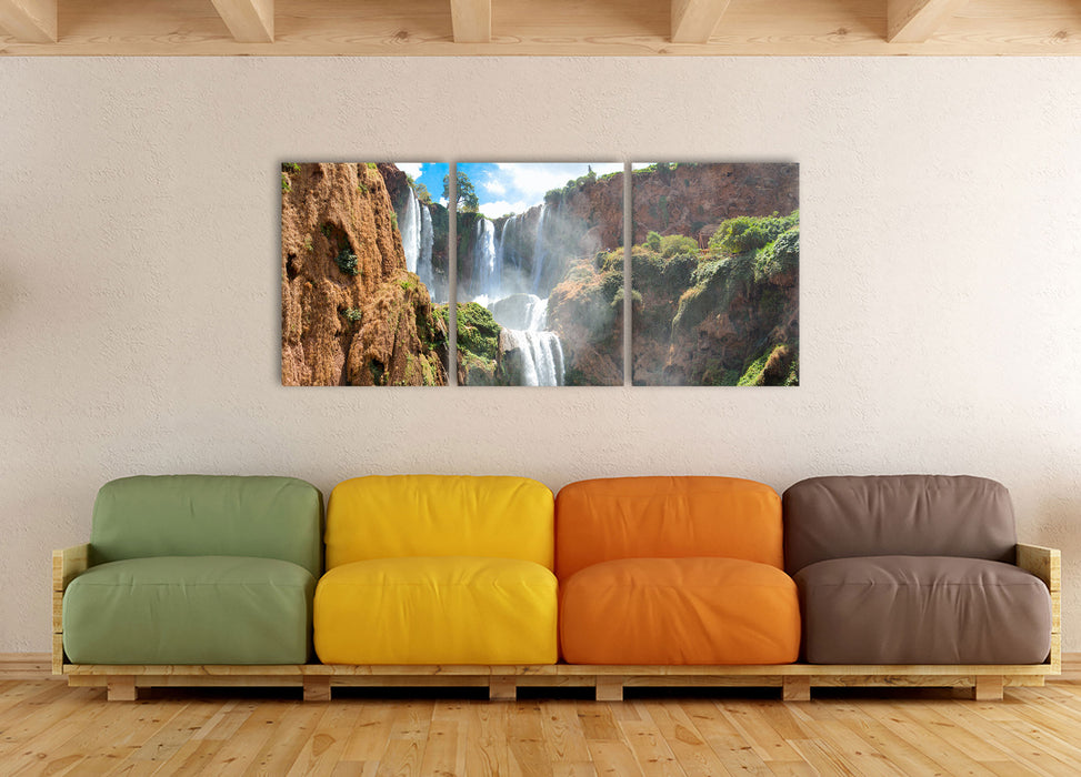 Spektakulärer Wasserfall, XXL Leinwandbild als 3 Teiler