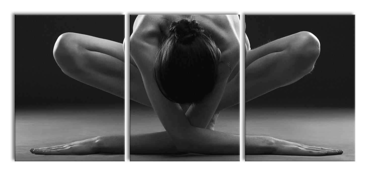 Nackte Frau in besonderer Yogapose, XXL Leinwandbild als 3 Teiler