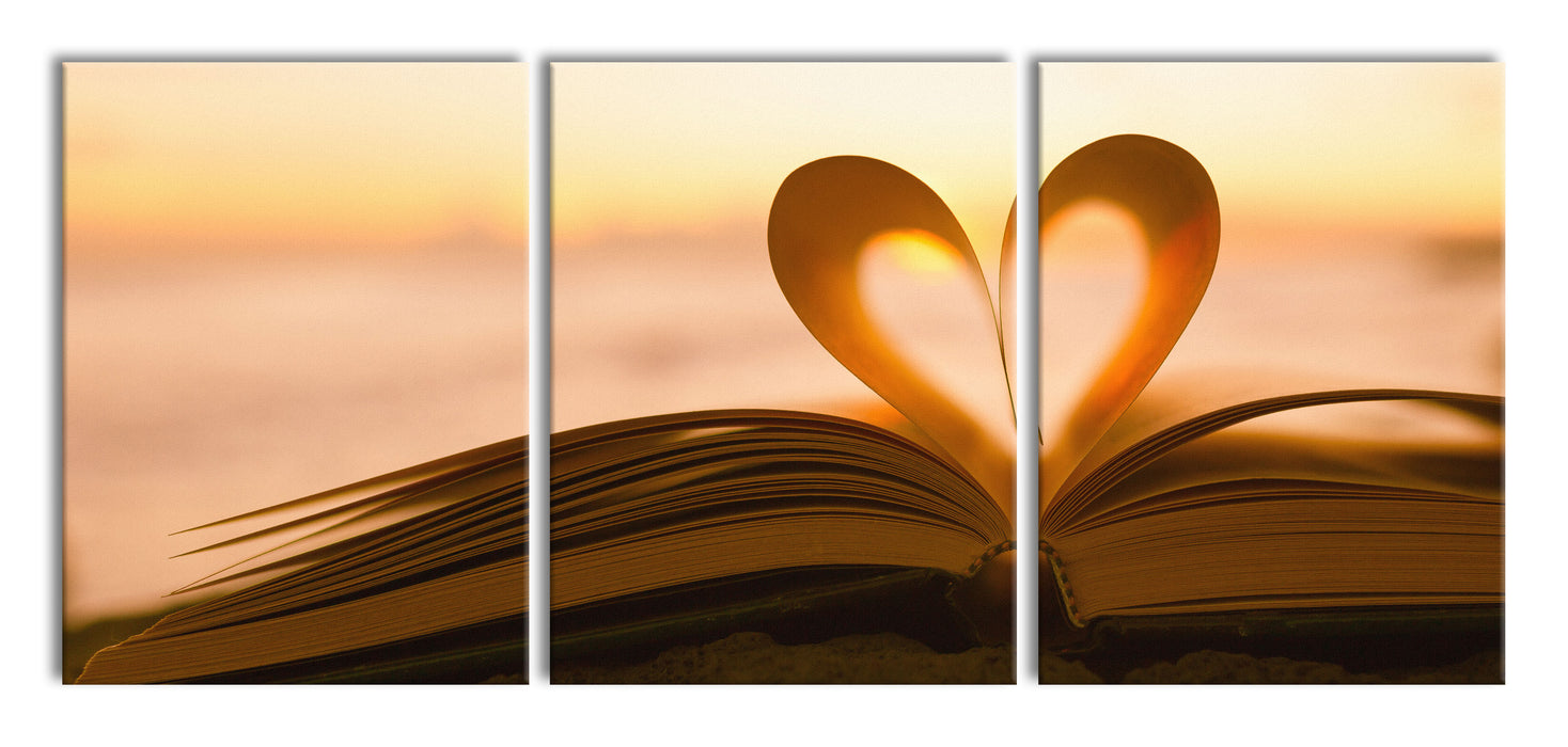 Das Herz aus einer Buchseite, XXL Leinwandbild als 3 Teiler